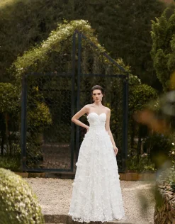 Formal / Prom Dresses | Gowns / Ballgowns<Bariano ADELA SWEETHEART PETAL BALL GOWN B41D01L